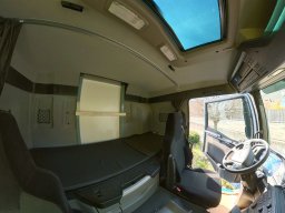 img_090366